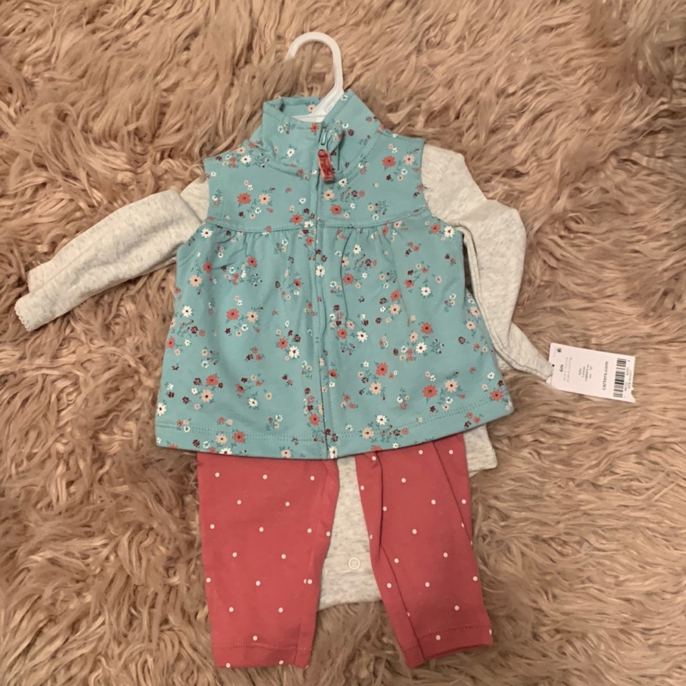 3-piece Carter’s Outfit NWT 6mo